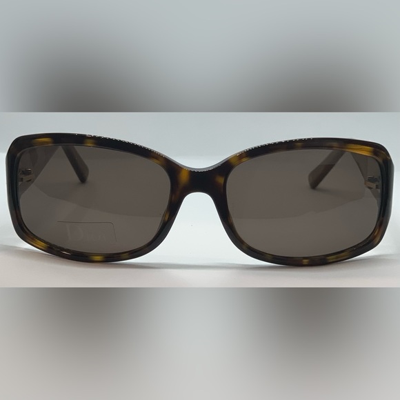 New Christian Dior Sunglasses - Picture 2 of 14